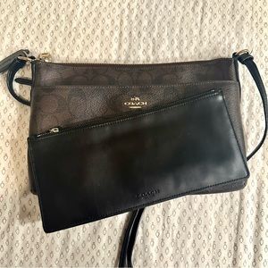 Coach - Crossbody in Signature Canvas Leather